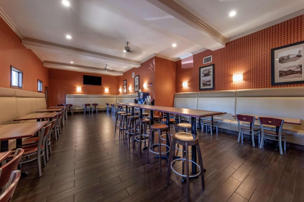 Best Western Plus Stovall'S Inn Anaheim Bagian luar foto