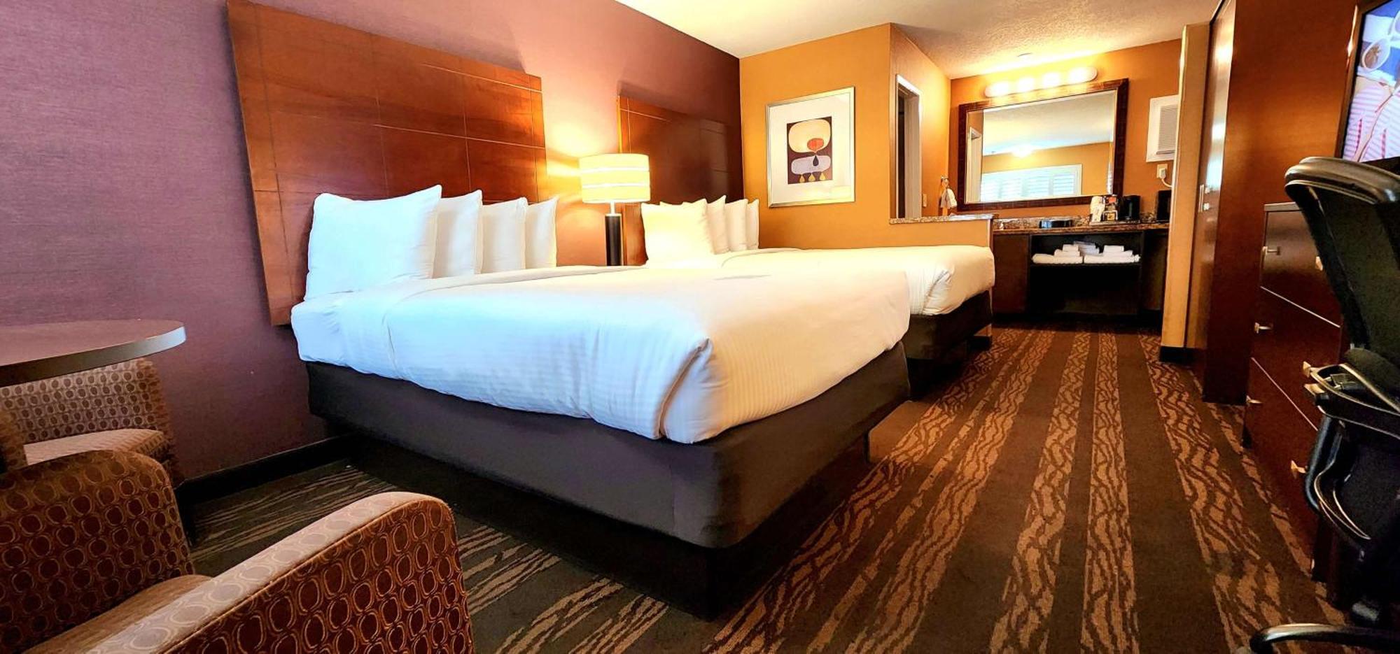 Best Western Plus Stovall'S Inn Anaheim Bagian luar foto